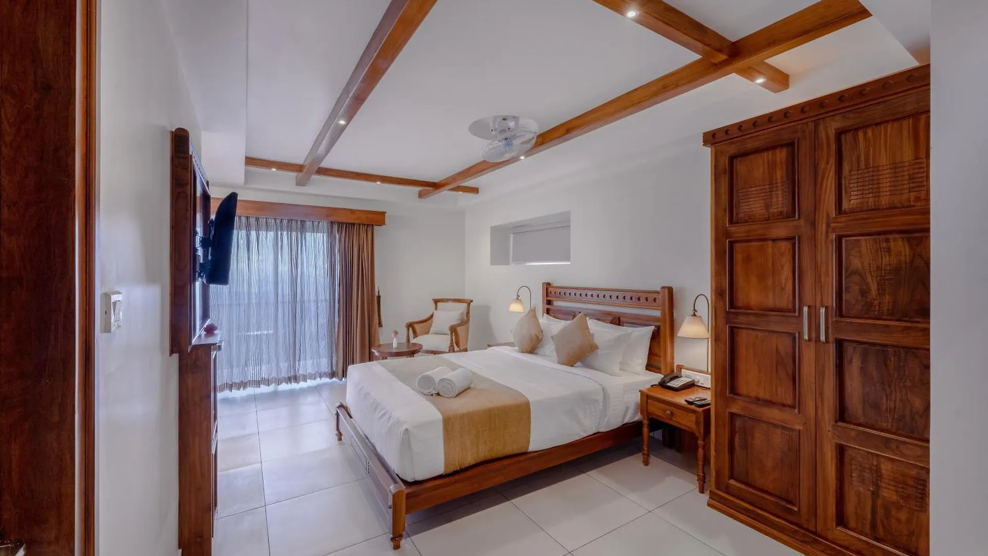 מונאר Le Montfort Resort 5*,  הודו