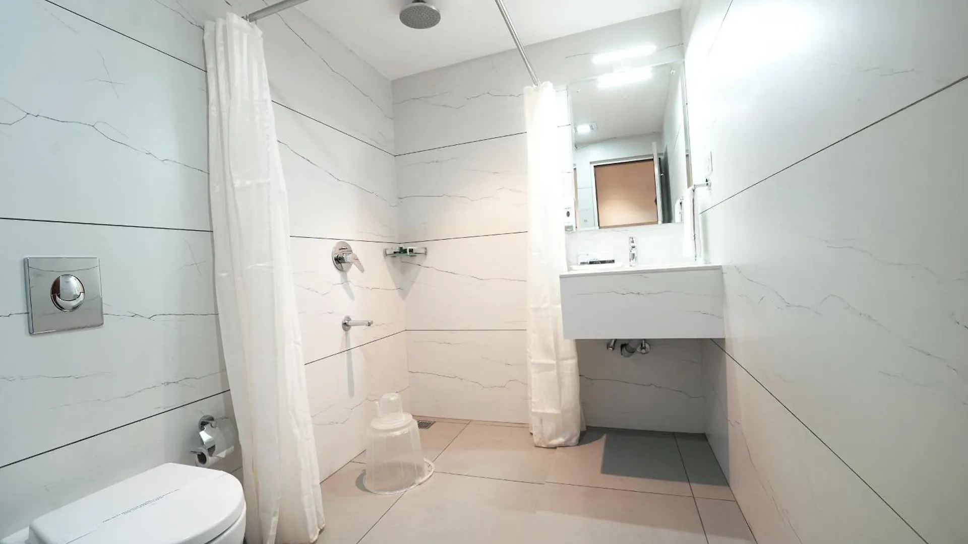 *****  Le Montfort Resort 무나르 인도