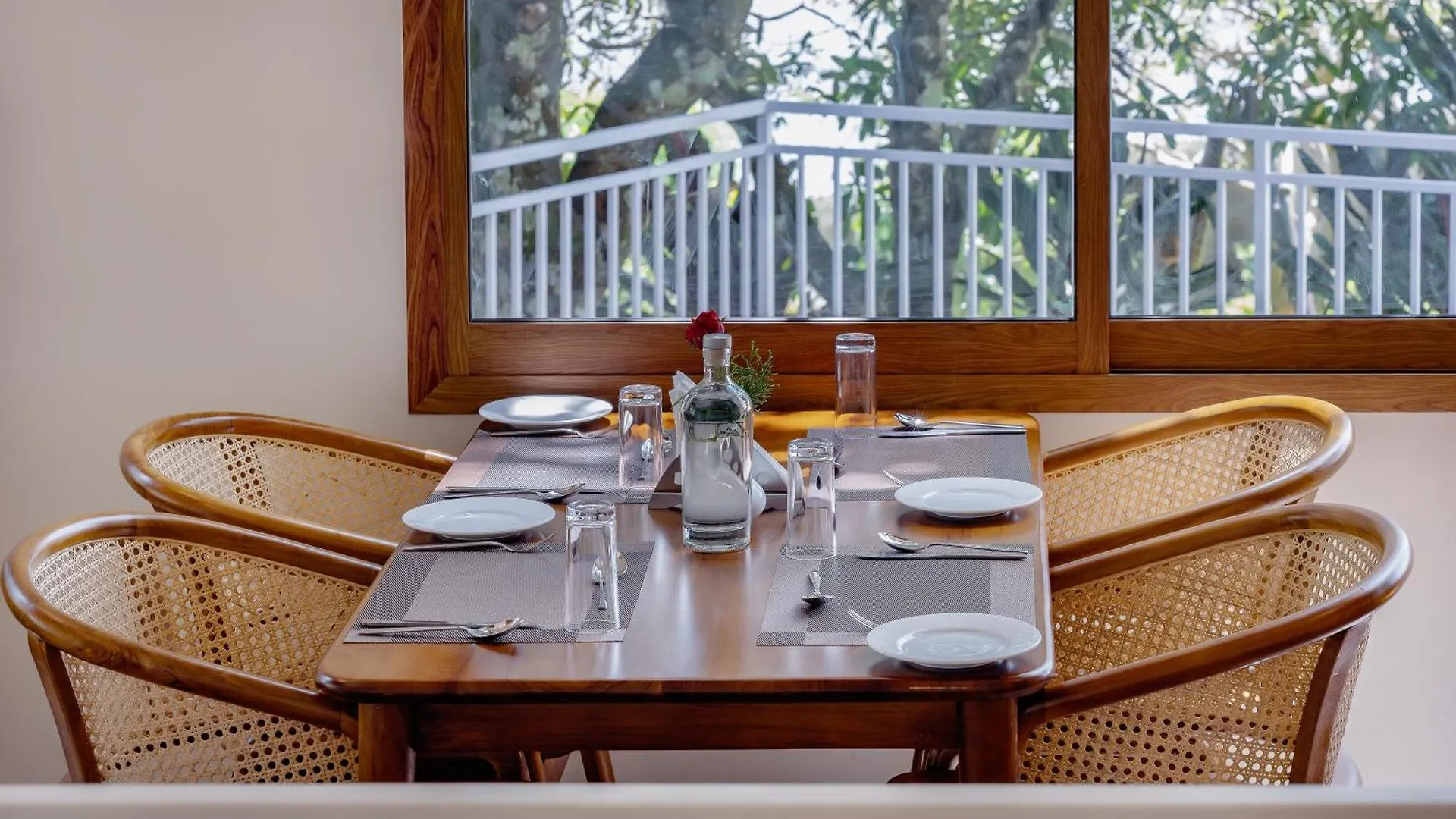 Le Montfort Resort 무나르