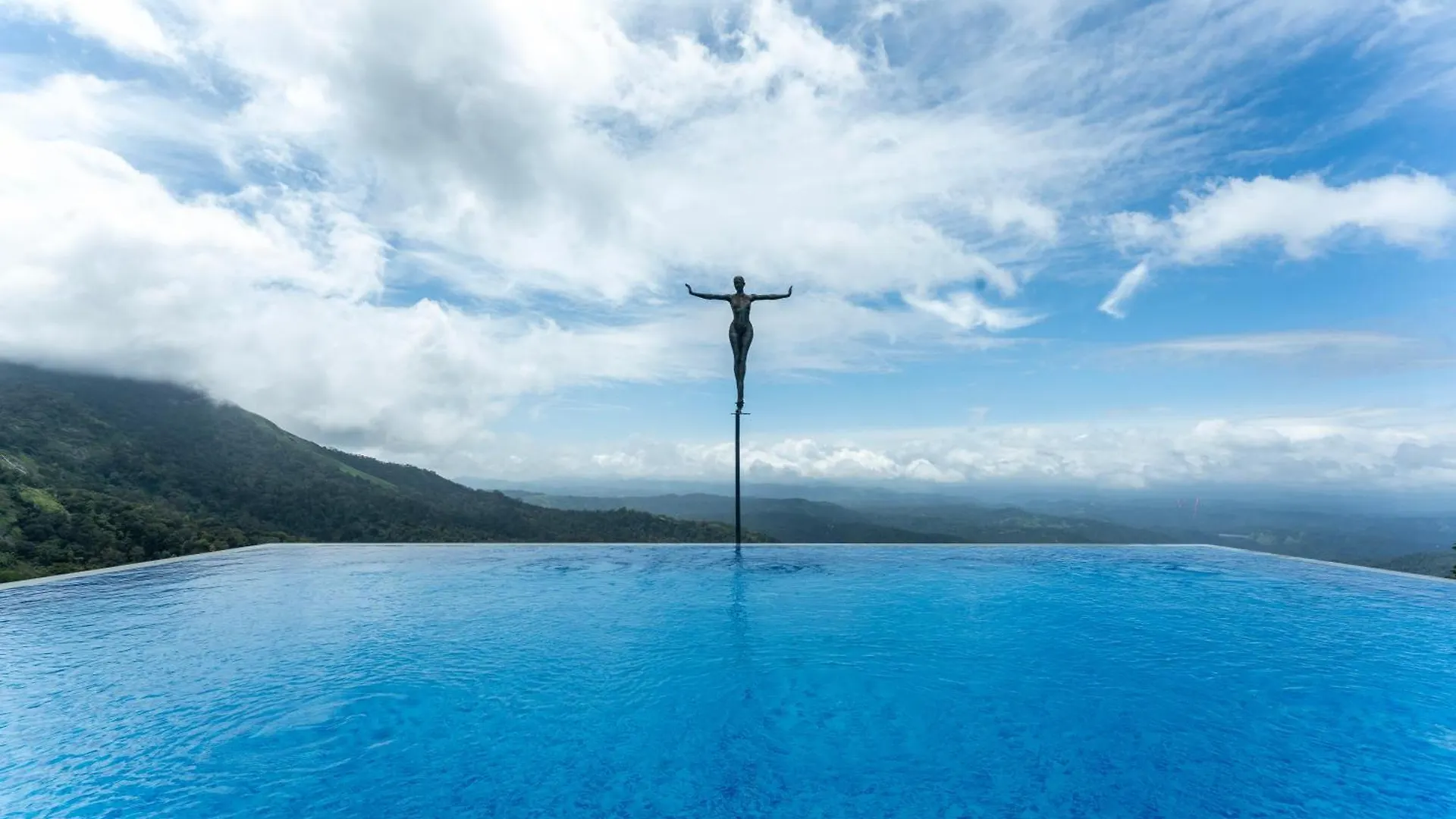 Le Montfort Resort 무나르